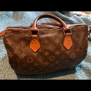 Louis Vuitton Speedy 30